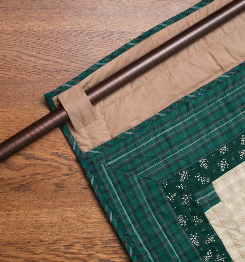 Hannah Mini Quilt - Table Topper/ Wall Hanging