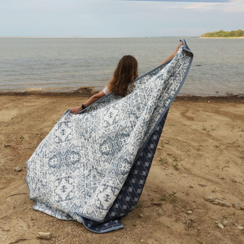 Skyler Reversible Quilt Set